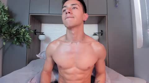 Snapshot of andyjoy_ chatting on February 20, 2025, 1:30 pm Andy Joy online show from February 20, 2025, 1:30 pm