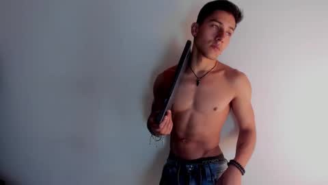 Snapshot of andyjoy_ chatting on March 7, 2025, 4:33 pm Andy Joy online show from March 7, 2025, 4:33 pm