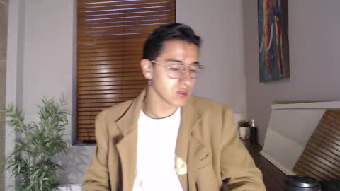 Snapshot of andyjoy_ chatting on November 27, 2025, 11:56 am Andy Joy online show from November 27, 2025, 11:56 am