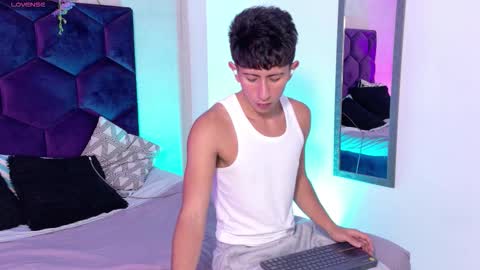 Snapshot of andyjustgame_ chatting on March 29, 2026, 4:34 am andyjustgame online show from March 29, 2026, 4:34 am