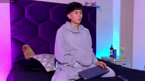 Snapshot of andyjustgame_ chatting on April 24, 2026, 4:48 am andyjustgame online show from April 24, 2026, 4:48 am