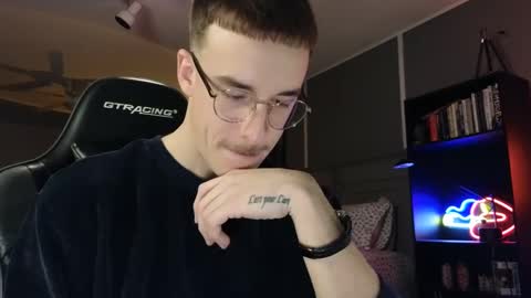 Snapshot of andyxb chatting on February 25, 2025, 11:44 pm Andy Briars online show from February 25, 2025, 11:44 pm