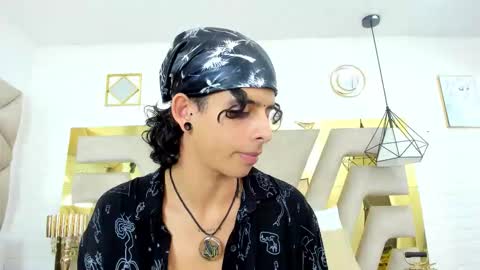 andyxibrat online show from October 30, 2025, 5:13 pm