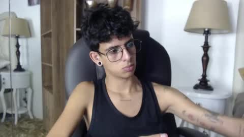 andyxibrat online show from April 29, 2026, 6:25 pm