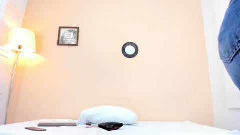 Snapshot of andyylove_jk chatting on September 23, 2025, 12:30 pm Andy online show from September 23, 2025, 12:30 pm