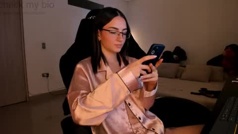      online show from February 21, 2025, 3:45 am