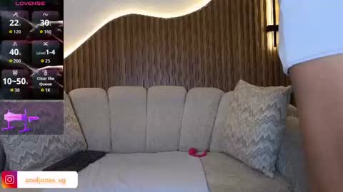 Snapshot of aneljones chatting on June 18, 2026, 7:51 pm Anell online show from June 18, 2026, 7:51 pm