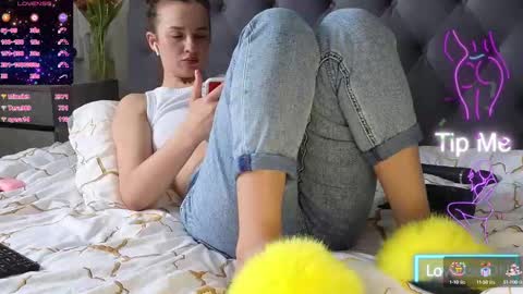 ange1ok online show from March 12, 2025, 9:55 am