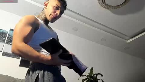 Snapshot of angeel_d035 chatting on December 4, 2024, 6:11 am Angel online show from December 4, 2024, 6:11 am