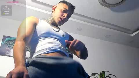 Snapshot of angeel_d035 chatting on January 31, 2025, 3:20 am Angel online show from January 31, 2025, 3:20 am