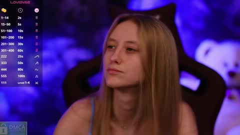 angeellina online show from February 12, 2025, 1:19 am