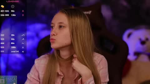 angeellina online show from February 24, 2025, 6:47 pm