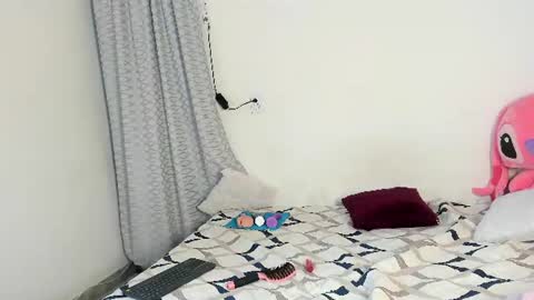 Snapshot of angel_1913 chatting on July 9, 2026, 12:04 am ANGEL online show from July 9, 2026, 12:04 am