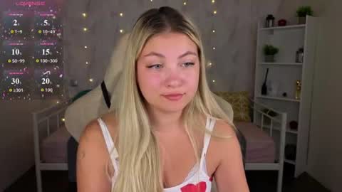 Snapshot of angel__grace chatting on July 9, 2026, 12:26 am Grace online show from July 9, 2026, 12:26 am