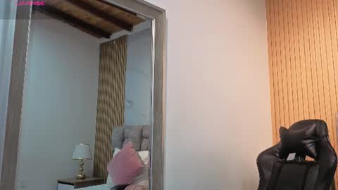 Snapshot of angel__kiss chatting on July 28, 2026, 11:39 am angel__kiss online show from July 28, 2026, 11:39 am