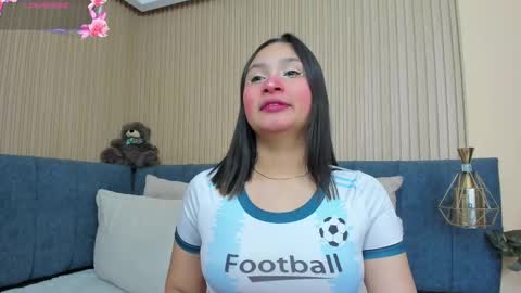 Snapshot of angel__ponce chatting on September 21, 2025, 1:24 pm angel__ponce online show from September 21, 2025, 1:24 pm