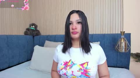 Snapshot of angel__ponce chatting on October 21, 2025, 7:25 pm angel__ponce online show from October 21, 2025, 7:25 pm