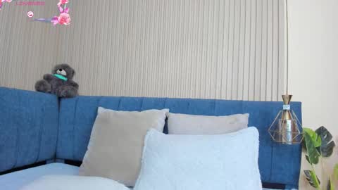 Snapshot of angel__ponce chatting on October 30, 2025, 7:25 pm angel__ponce online show from October 30, 2025, 7:25 pm