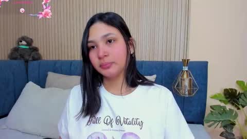 Snapshot of angel__ponce chatting on November 23, 2025, 12:16 pm angel__ponce online show from November 23, 2025, 12:16 pm