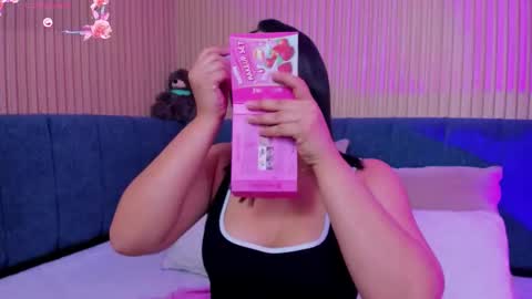 Snapshot of angel__ponce chatting on November 26, 2025, 7:15 pm angel__ponce online show from November 26, 2025, 7:15 pm