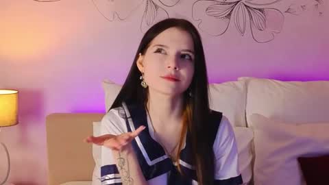  Rose  18  New here  online show from May 9, 2026, 6:51 am