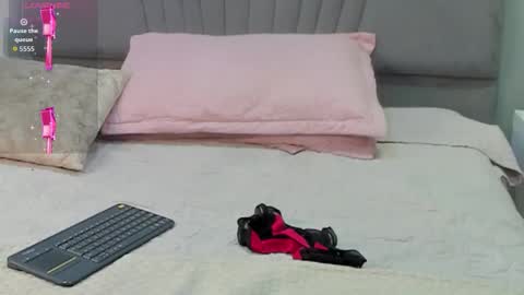 Angel online show from November 11, 2025, 3:17 am