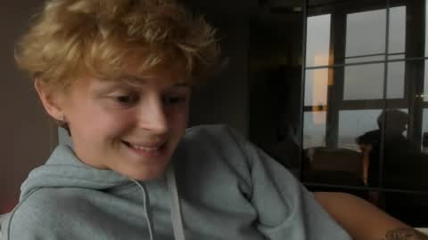 Snapshot of angel_andreww chatting on April 23, 2026, 3:25 pm angel_andreww online show from April 23, 2026, 3:25 pm