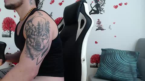 Snapshot of angel_curl chatting on January 19, 2025, 4:14 pm Angel Curl online show from January 19, 2025, 4:14 pm