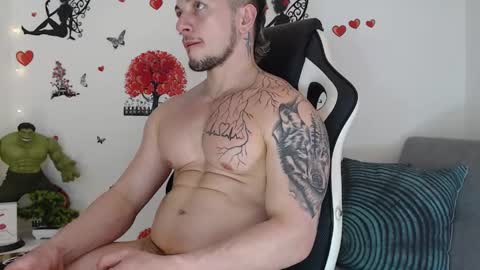 Snapshot of angel_curl chatting on September 16, 2025, 7:15 pm Angel Curl online show from September 16, 2025, 7:15 pm