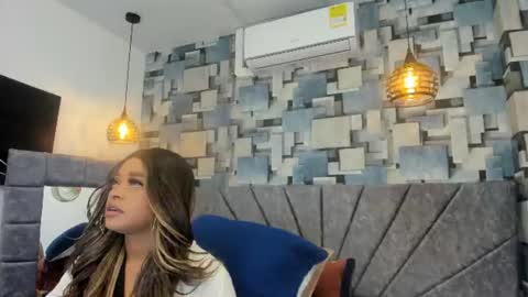Snapshot of angel_dthroat chatting on August 1, 2026, 12:04 pm ANGHEL online show from August 1, 2026, 12:04 pm