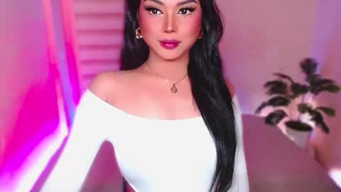 Snapshot of angel_eloaxx chatting on May 23, 2026, 2:39 am Angel online show from May 23, 2026, 2:39 am