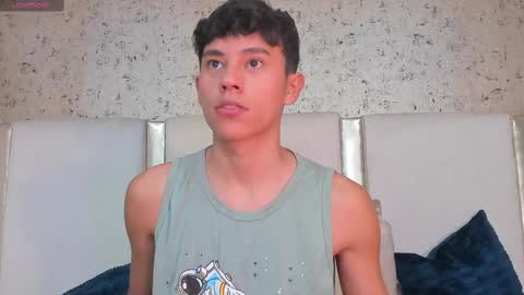 Snapshot of angel_esteban_fx chatting on March 1, 2025, 4:26 am ngel Esteban online show from March 1, 2025, 4:26 am