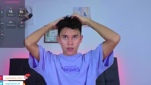 Snapshot of angel_esteban_fx chatting on November 2, 2025, 3:42 am ngel Esteban online show from November 2, 2025, 3:42 am