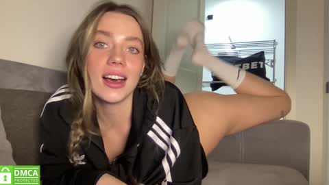 Greetings  Jess online show from January 24, 2025, 5:00 pm