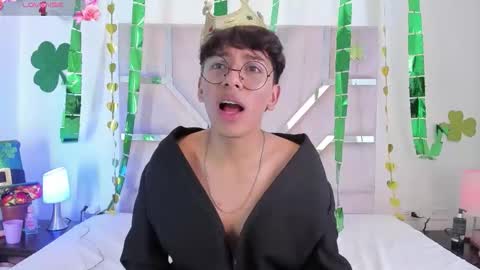 Angel online show from March 4, 2026, 8:04 pm