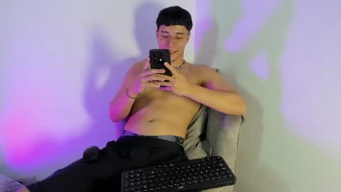 Angel online show from June 11, 2026, 2:53 am