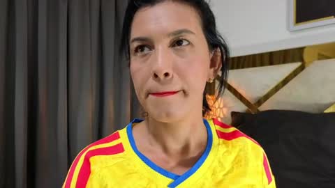 Nicolle  online show from June 23, 2026, 10:57 am
