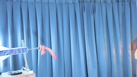 Nicolle  online show from June 27, 2026, 12:22 pm
