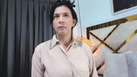 Nicolle  online show from July 24, 2026, 11:19 am