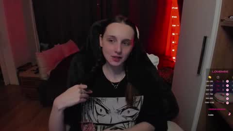 Snapshot of angel_runa chatting on November 29, 2025, 6:55 pm Mira online show from November 29, 2025, 6:55 pm