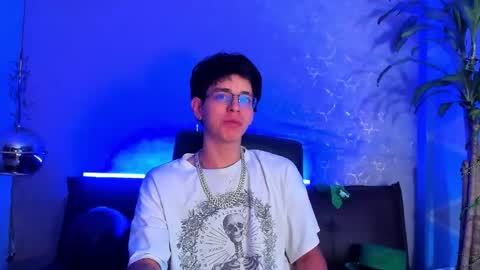 angel_scott2 online show from March 16, 2026, 11:25 am