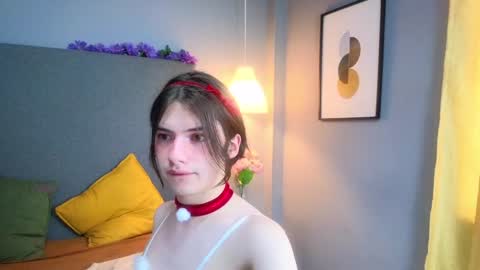 Angel online show from February 2, 2025, 5:04 pm