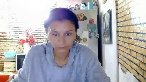 Snapshot of angel_sw33t chatting on July 26, 2026, 7:21 pm elena online show from July 26, 2026, 7:21 pm
