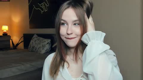 Snapshot of angel_to_burn chatting on May 22, 2026, 7:37 am SofiaSofi online show from May 22, 2026, 7:37 am