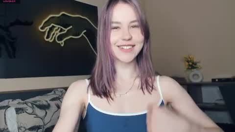 Snapshot of angel_to_burn chatting on June 14, 2026, 7:32 am SofiaSofi online show from June 14, 2026, 7:32 am
