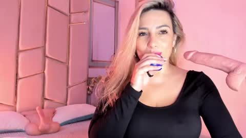 Angel  online show from May 15, 2026, 4:25 pm