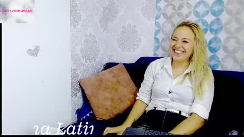 Snapshot of angel_white26 chatting on February 6, 2026, 10:46 pm Angel online show from February 6, 2026, 10:46 pm