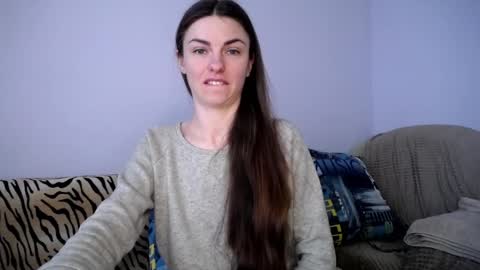 Snapshot of angel_zoe77 chatting on May 14, 2026, 8:32 am Zoe online show from May 14, 2026, 8:32 am