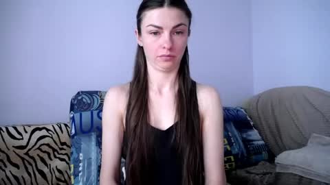 Snapshot of angel_zoe77 chatting on May 25, 2026, 10:43 am Zoe online show from May 25, 2026, 10:43 am