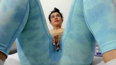 Angela online show from December 26, 2024, 6:33 pm